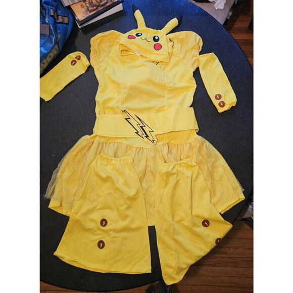 Women's POKEMON PIKACHU Halloween COSTUME Size MEDIUM. Pre-Loved 1 X. - Picture 13 of 14